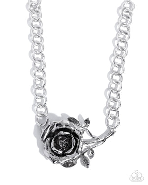 Paparazzi Whimsical Appearance - Silver
